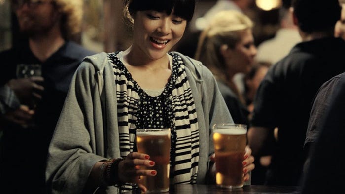 上野樹里(新CM「パブにて」篇より)