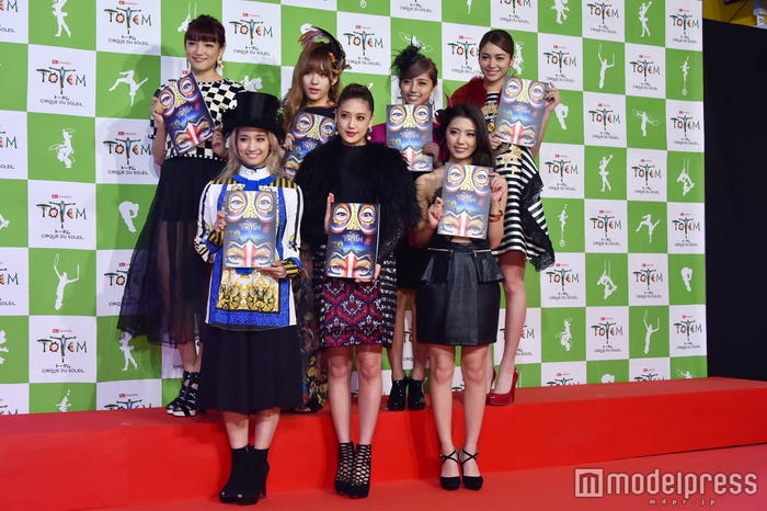 Happiness(前列左から)YURINO、藤井夏恋、川本璃(後列左から)須田アンナ、MIYUU、SAYAKA、楓(C)モデルプレス