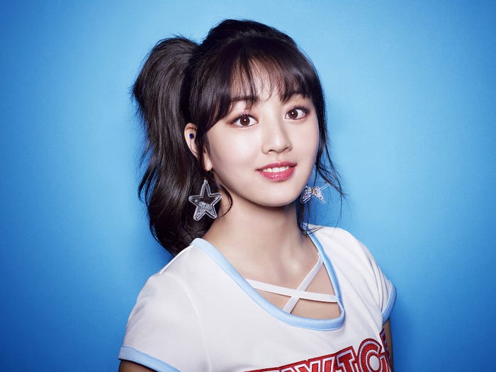 ジヒョ(JIHYO)/画像提供:ワーナーミュージック・ジャパン