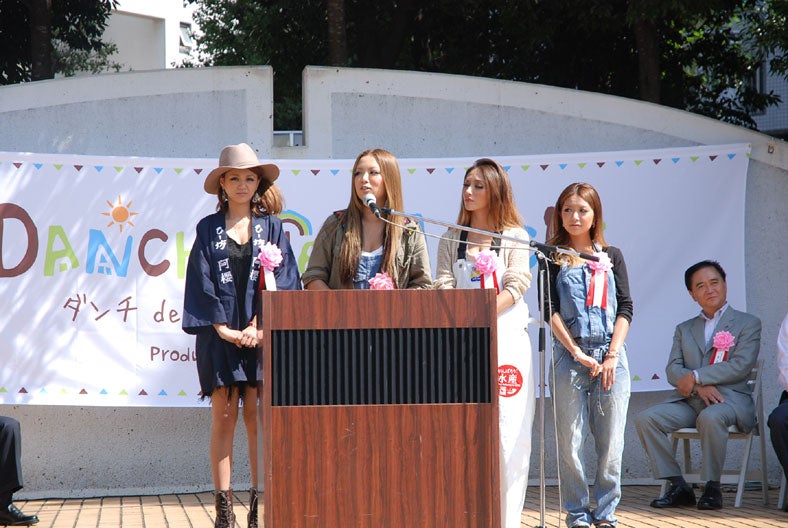 今泉宏美（ひー坊）、藤田志穂、Lie、田母神智子（たもちん）／「ダンチdeマルシェ＠わかばだい」