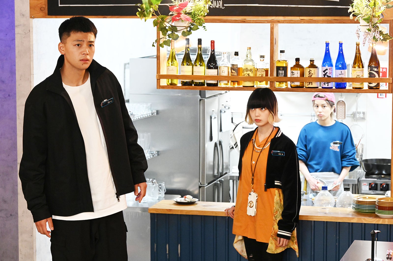 竹内涼真、平手友梨奈、さとうほなみ「六本木クラス」第5話より（C）Kwang jin／tv asahi