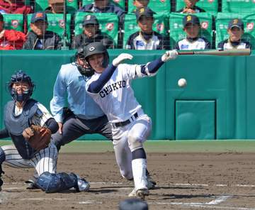 【センバツ】中京大中京が史上初春60勝！8強一番乗り 帝京とのタイブレーク激闘制す 4点差追いつかれるも2番手太田が好救援 十回に一挙5点 高橋監督はナイン称える「逞しくなった」