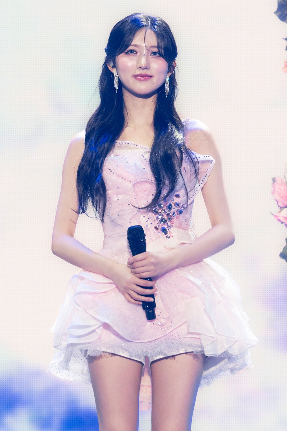 ガウル「IVE THE 1ST WORLD TOUR ‘SHOW WHAT I HAVE’」より（C）撮影：田中聖太郎写真事務所