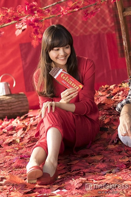 松井愛莉／CMメイキング風景