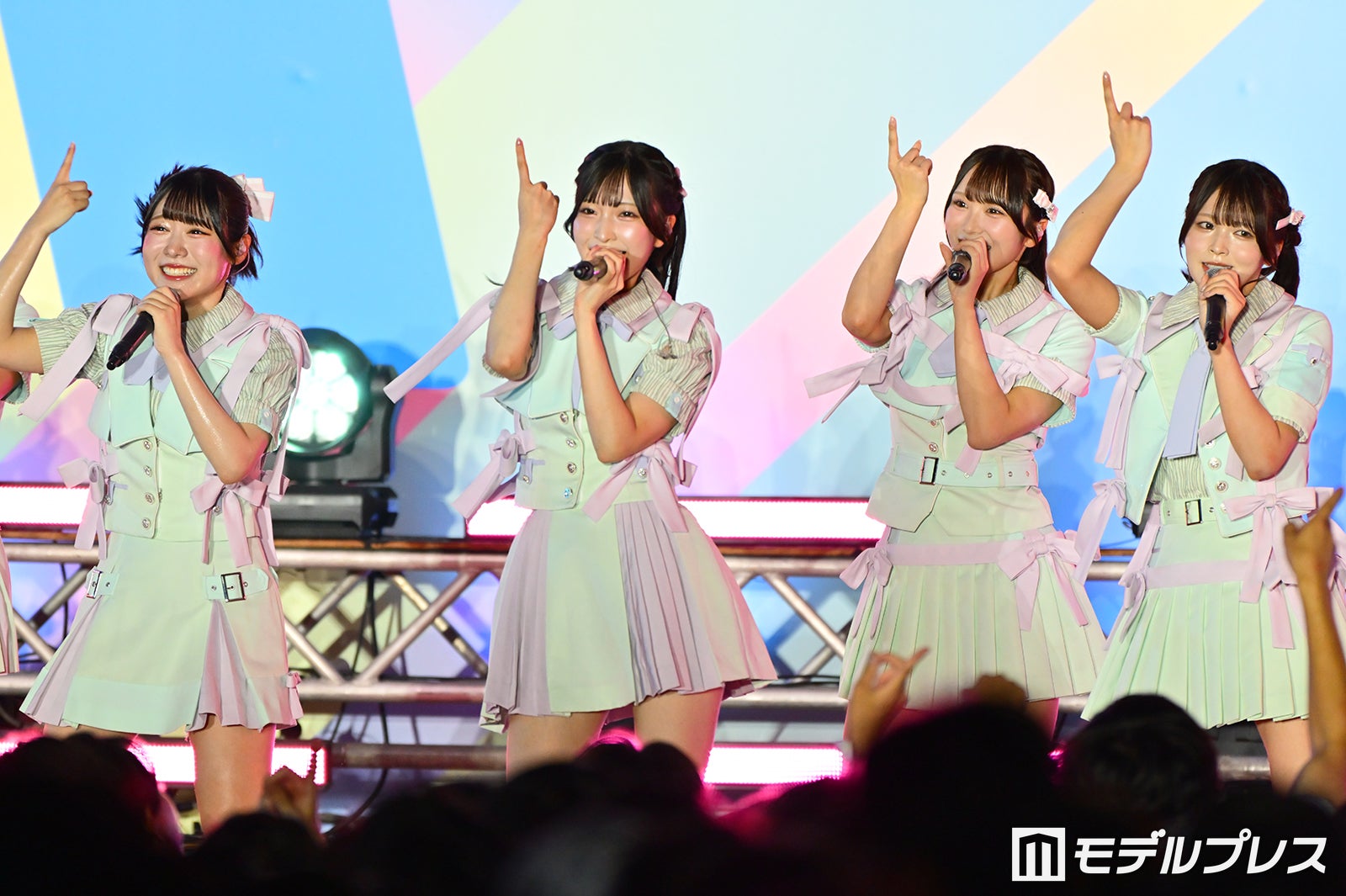 ≒JOY（C）モデルプレス