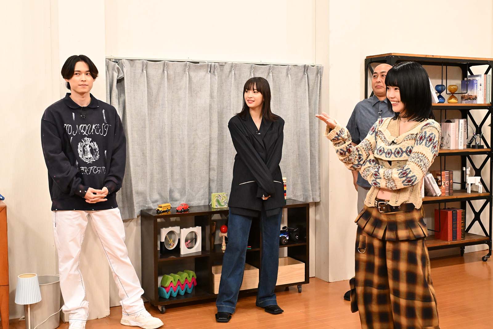 松村北斗、広瀬すず、アイナ・ジ・エンドら（C）テレビ朝日