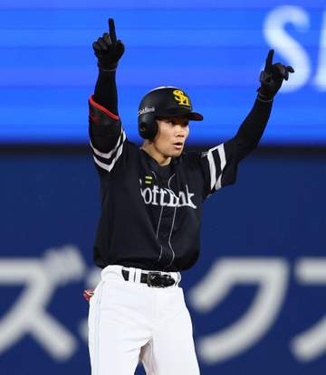 ソフトバンク 庄子の適時二塁打で追加点 ラッキーボーイ連夜の活躍