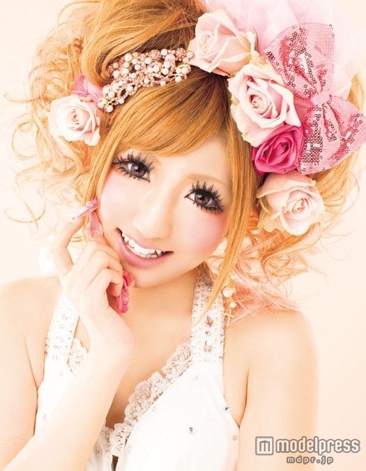 画像1/3) 「小悪魔ageha」姫モデルが産休から復帰「ママになっても 