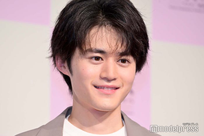 鈴鹿央士(C)モデルプレス