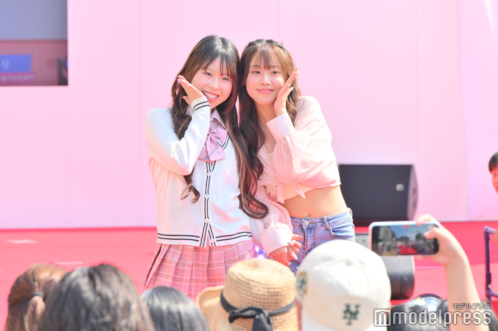 リバープレイスで行われたランウェイの様子（C）モデルプレス