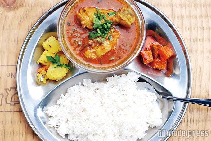 “カレー&ビールフェス”バターチキンにキーマ等20種が真夏の渋谷に大集合