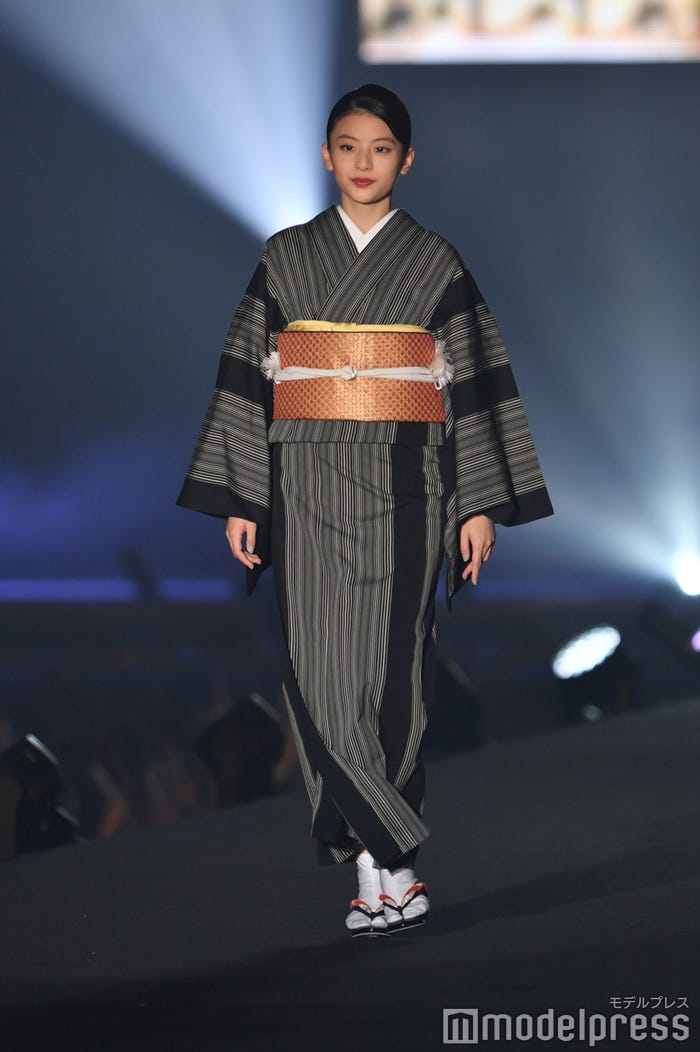 出口夏希 (C)モデルプレス