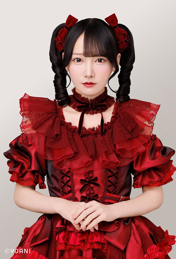 鈴⽊瞳美（C）YOAN