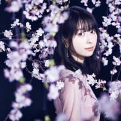 近藤玲奈、1stシングル「桜舞い散る夜に」をリリース