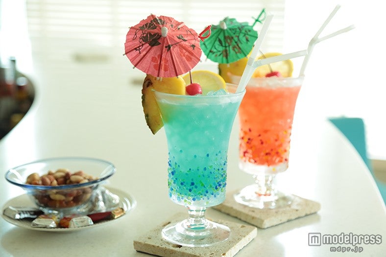 ルームサービスの代わりに90分飲み放題のバー利用もOK