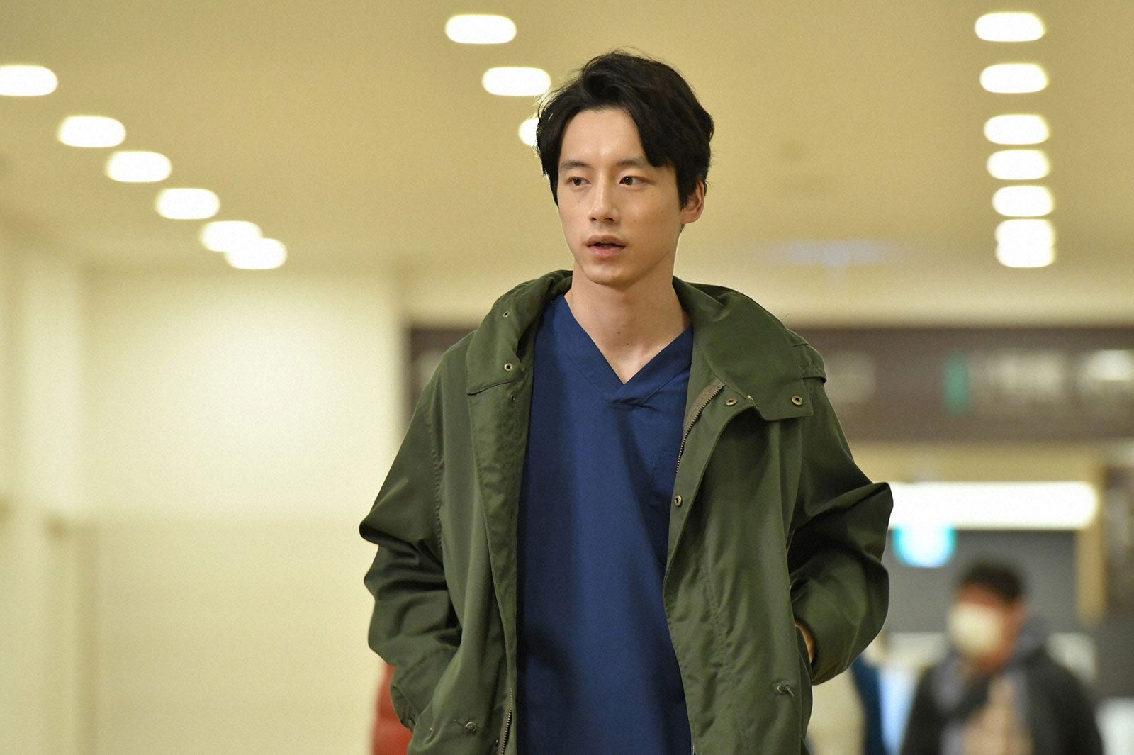 坂口健太郎／「コウノドリ」第8話より（画像提供：TBS）