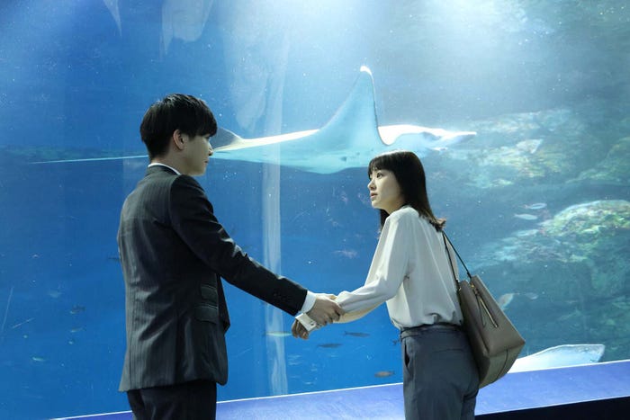 岩田剛典、奈緒「あなたがしてくれなくても」第10話より(C)フジテレビ