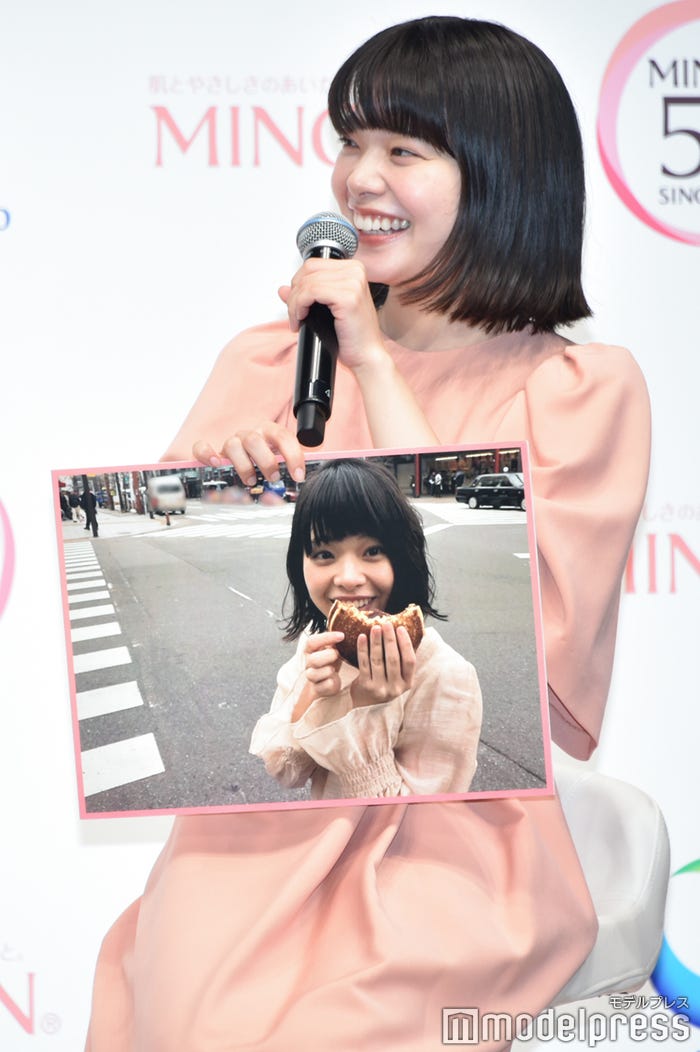 “敏感期”の写真を公開した岸井ゆきの(C)モデルプレス