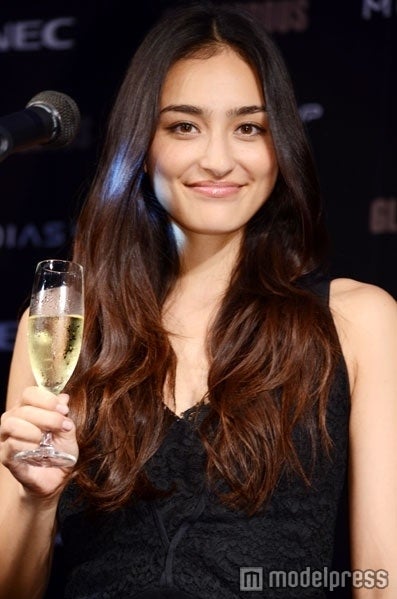 「グータンヌーボ」が武道館イベント開催　長谷川潤ら豪華モデル登場　