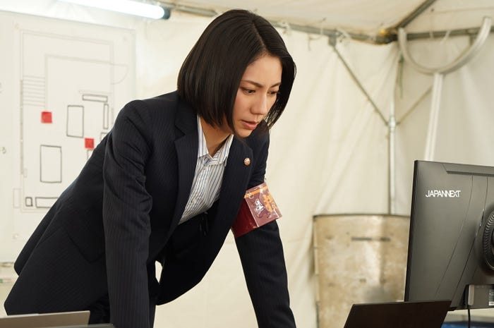 松下奈緒「大追跡~警視庁SSBC強行犯係~」第2話(C)テレビ朝日・東映