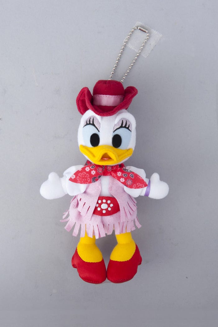 デイジー、ぬいぐるみバッジ¥1700(C)Disney