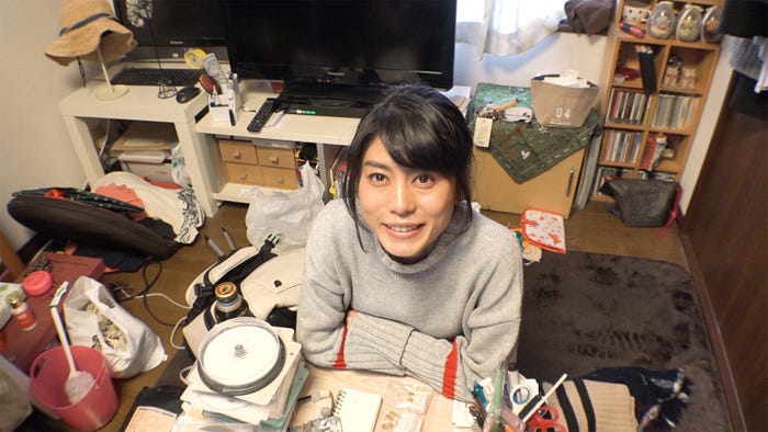 芳野友美(C)カンテレ