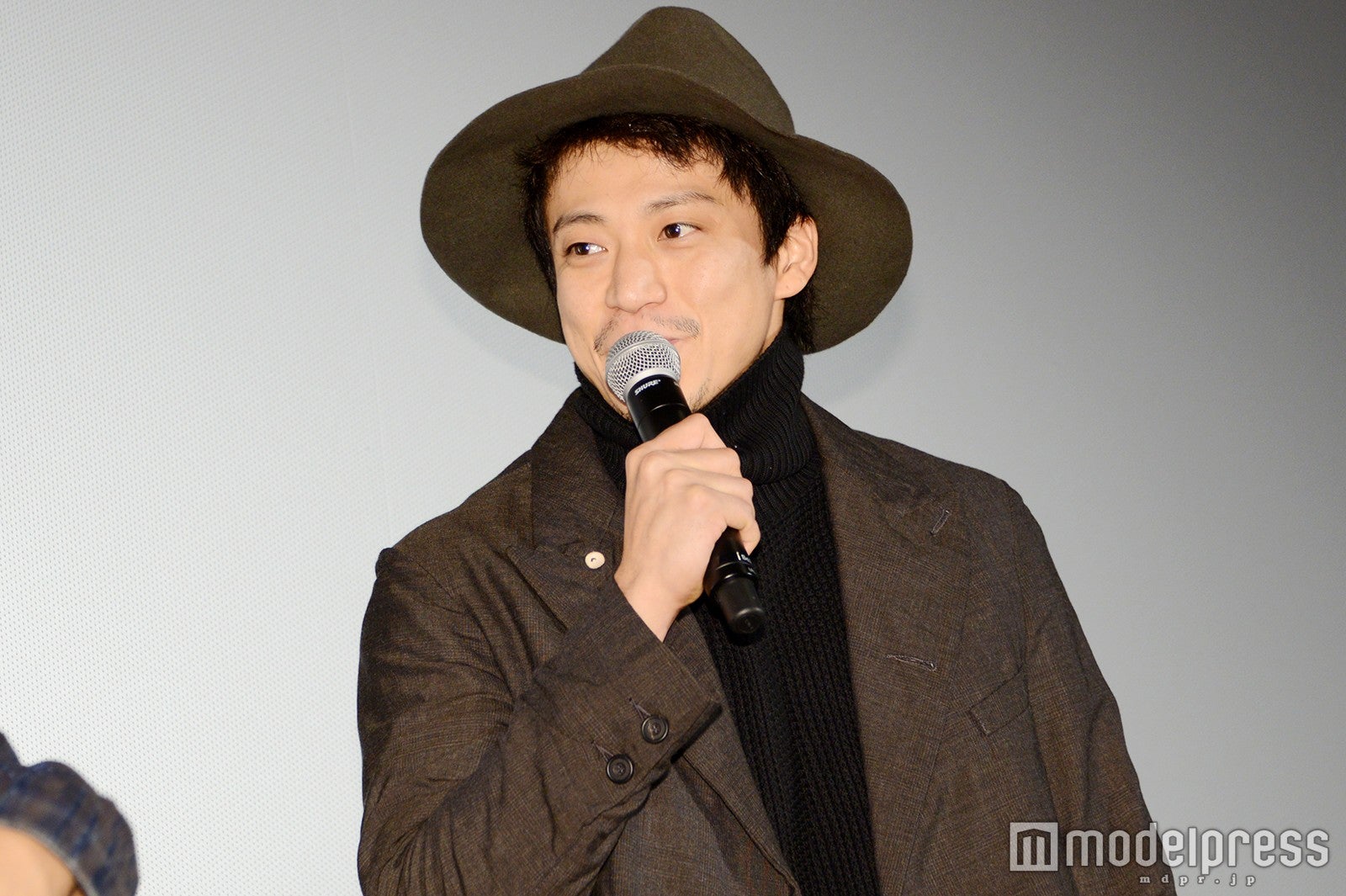 小栗旬（C）モデルプレス