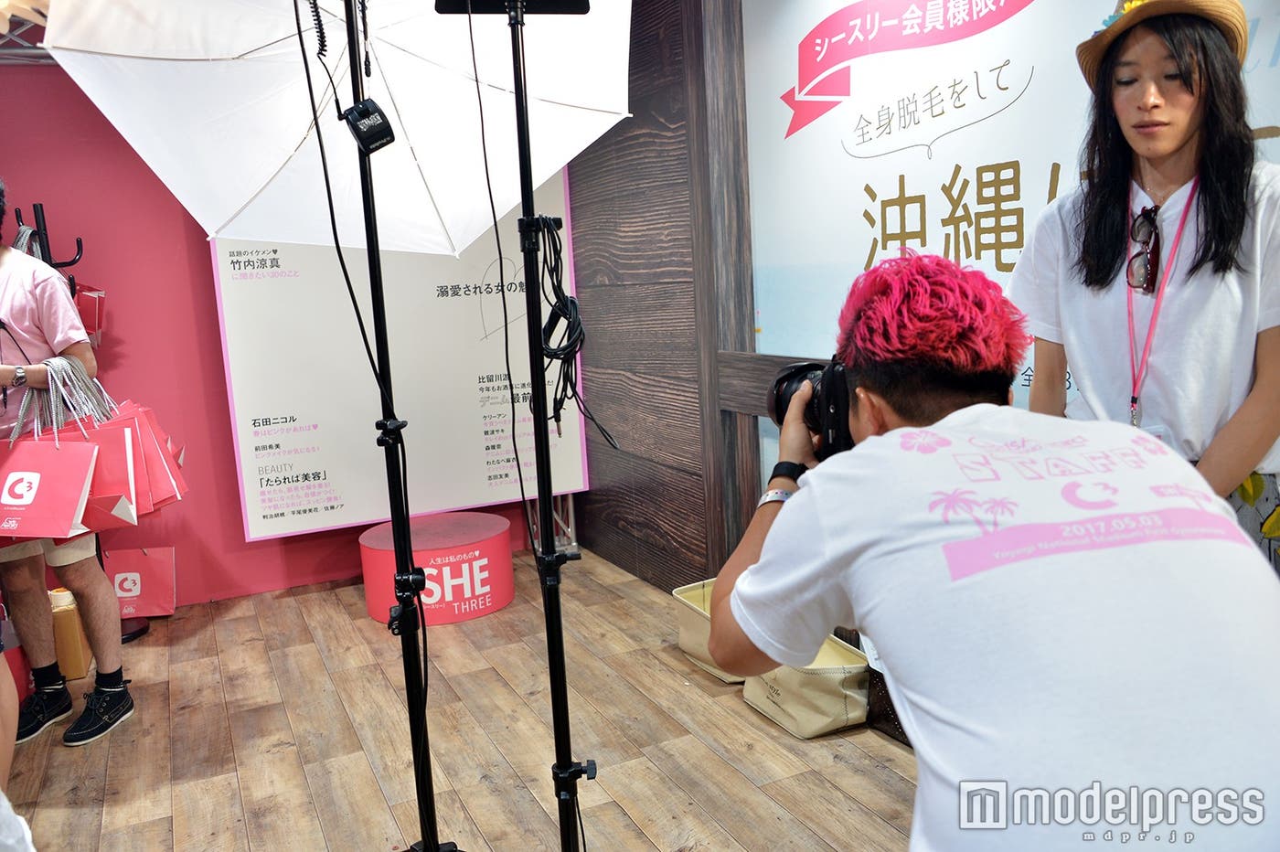 プロカメラマンによる本格撮影体験(C)モデルプレス
