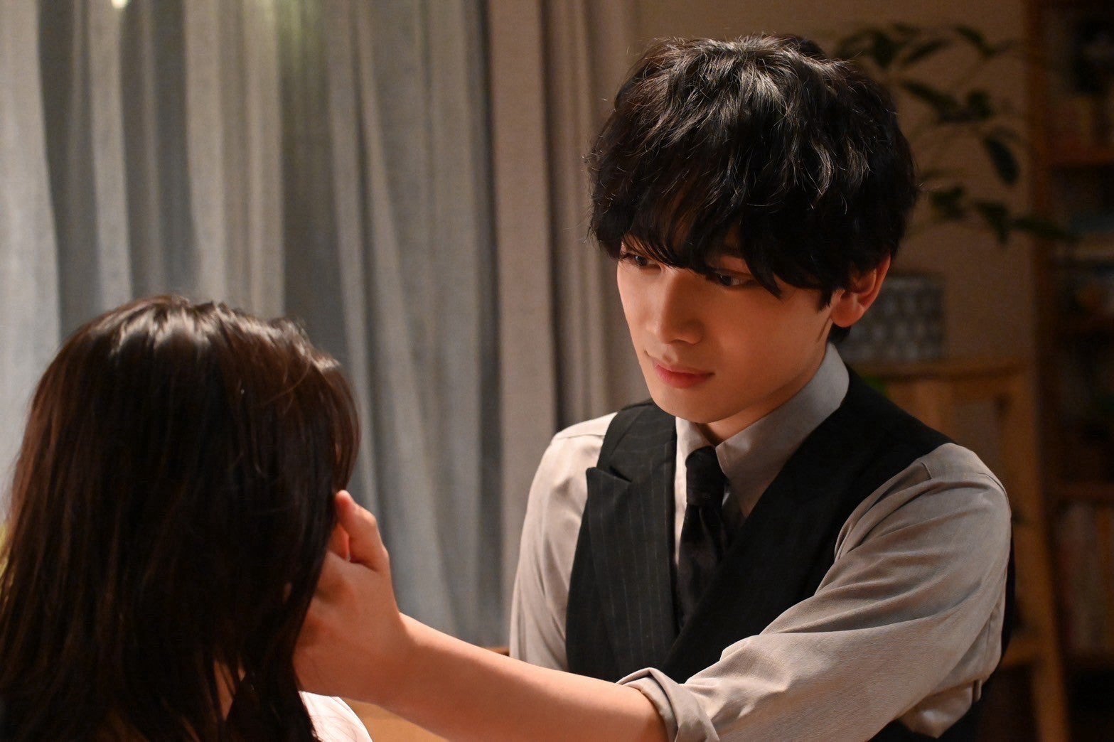 小野花梨、宮世琉弥「スノードロップの初恋」第6話（C）カンテレ