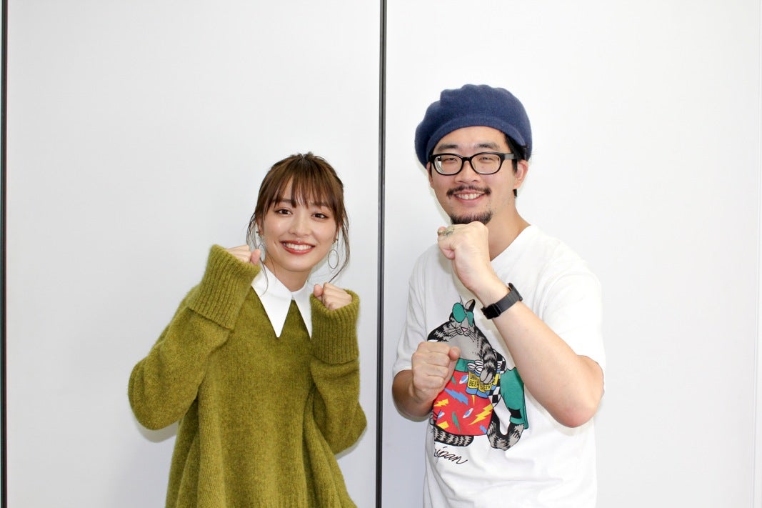 内田理央（左）／写真提供：所属事務所