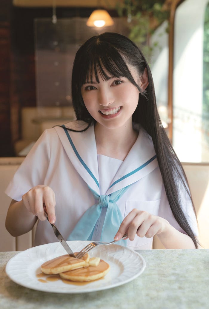 菅田愛貴「B.L.T. SUMMER CANDY 2022」セブンネットショッピング購入特典ポストカード(提供写真)