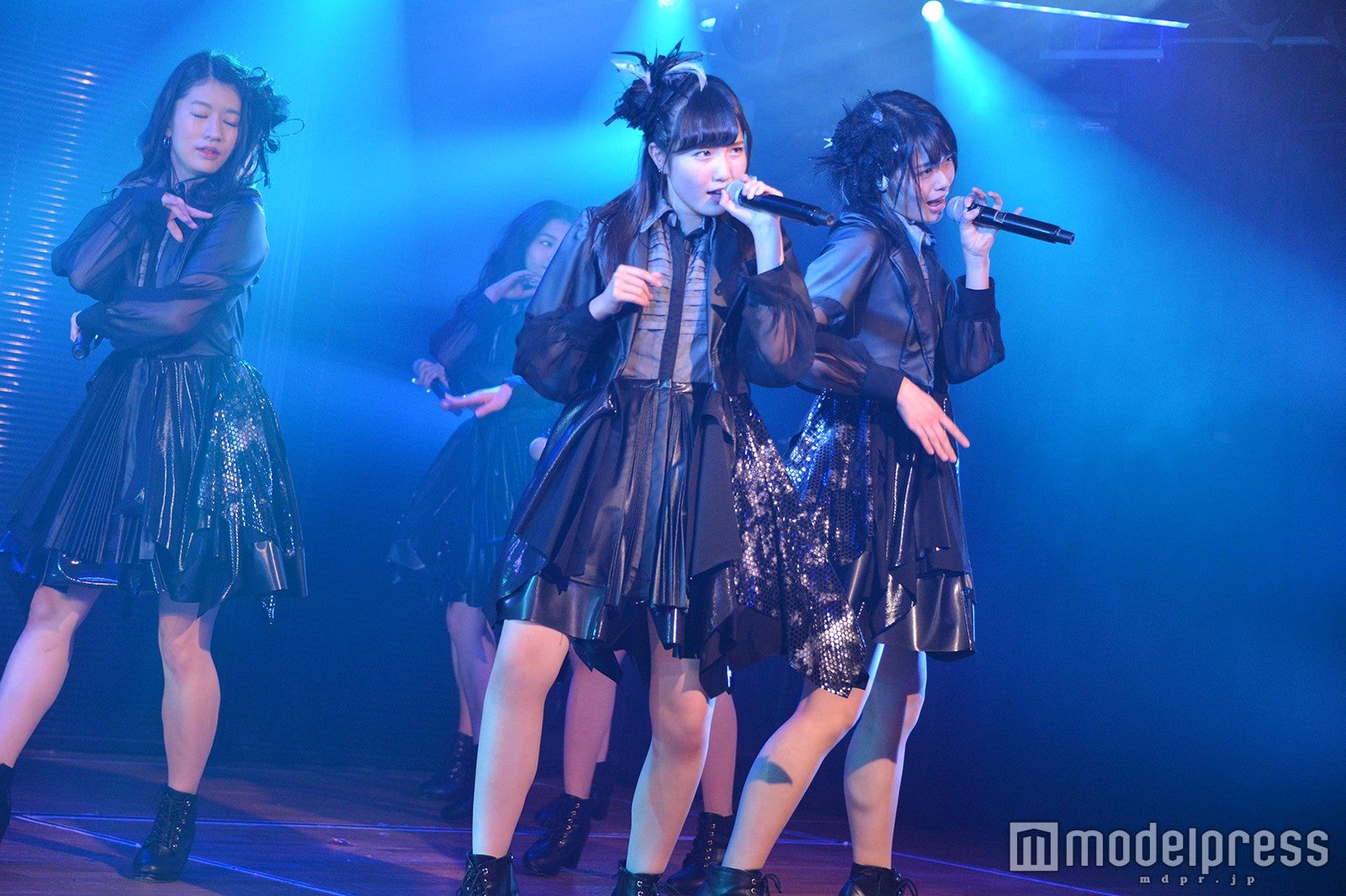 本田仁美、小田えりな／井上ヨシマサ「神曲縛り」公演（C）モデルプレス