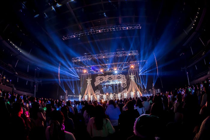 『JO15THシングル「WANDERING」発売記念クリスマスショー』(C)LAPONE ENTERTAINMENT