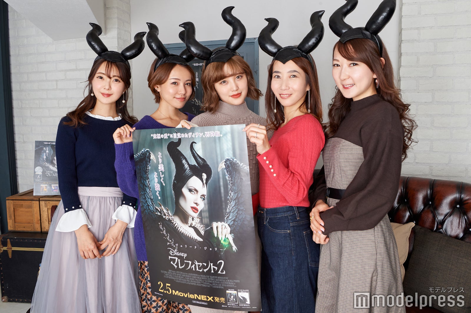 （左から）中田絵里奈さん、小松あやさん、金光みり愛さん、斉藤ゆかりさん、能美黎子さん（C）モデルプレス