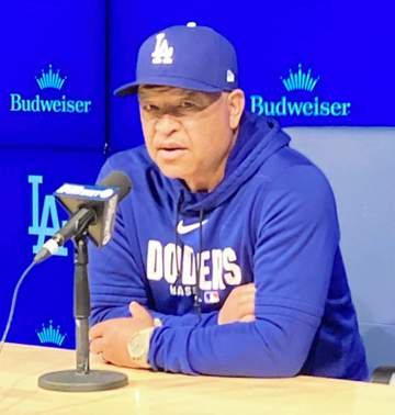 大谷翔平は2戦連続リアル二刀流へ ロバーツ監督発表「明日は打つ予定」ロッキーズは菅野智之の先発を発表 侍J対決に