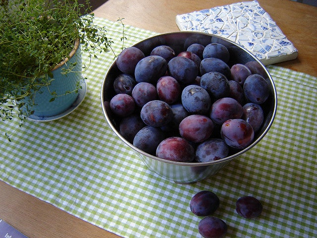 手軽に取れるドライプルーンでもOK（What cake to make :-) by storebukkebruse）