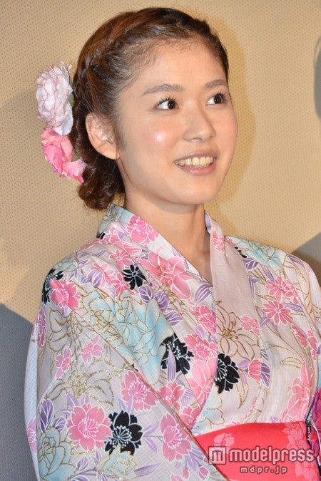 松岡茉優