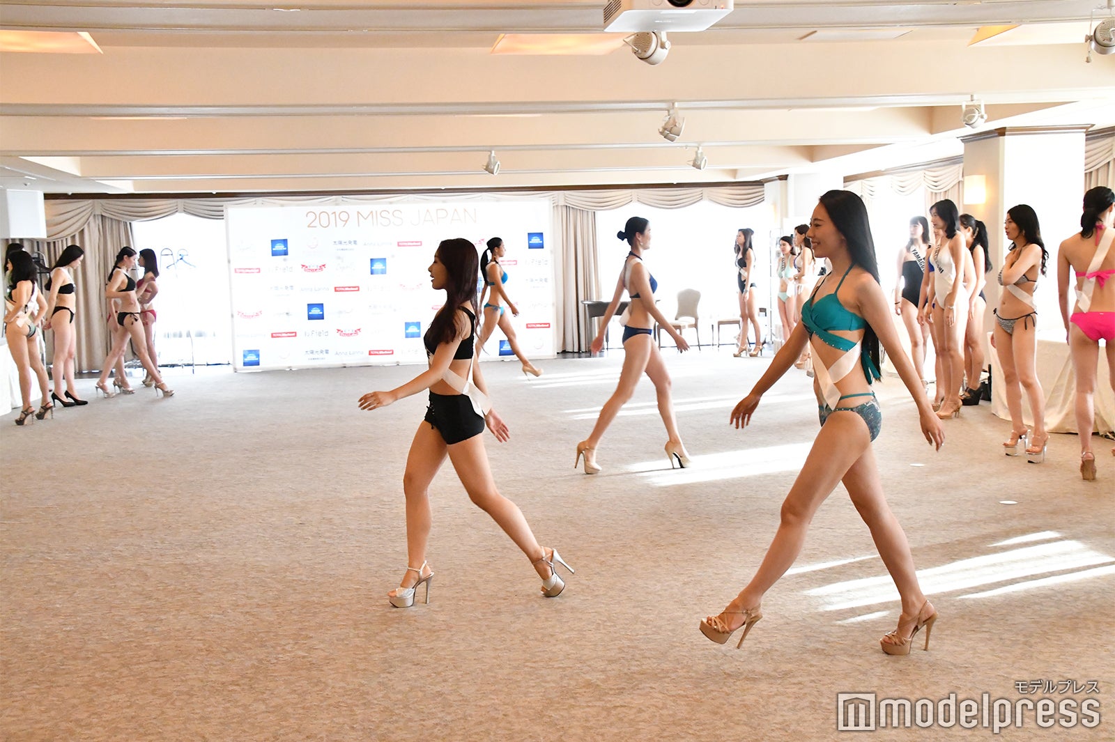 「2019 ミス・ジャパン」ファイナリスト・ウォーキングレッスン （C）モデルプレス