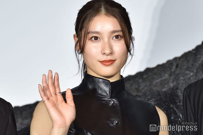 土屋太鳳(ポニーテール)/映画「大怪獣のあとしまつ」のウルトラプレミアイベントより:2022年1月撮影 (C)モデルプレス
