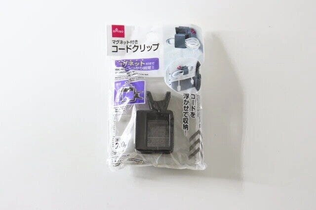 ダイソー　マグネット付コードクリップ　パッケージ