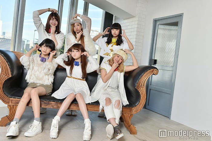 Little Glee Monster(左上から)かれん、MAYU、アサヒ(左下から)manaka、芹奈、麻珠/(C)モデルプレス