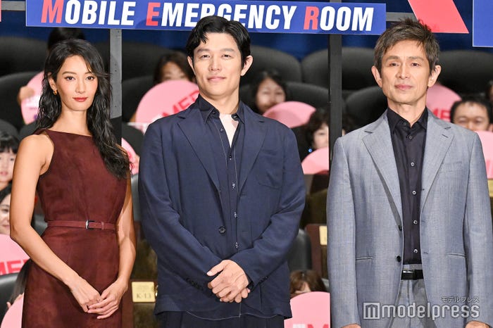 菜々緒、鈴木亮平、江口洋介(C)モデルプレス