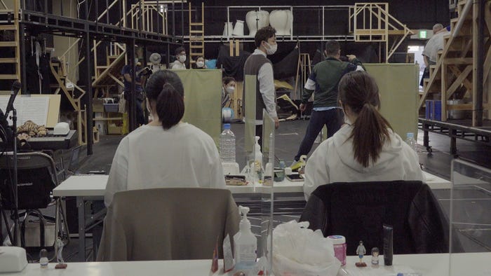 上白石萌音、橋本環奈(C)NHK