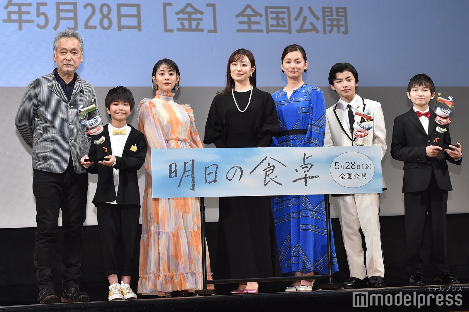 （左から）瀬々敬久監督、阿久津慶人、高畑充希、菅野美穂、尾野真千子、柴崎楓雅、外川燎 （C）モデルプレス