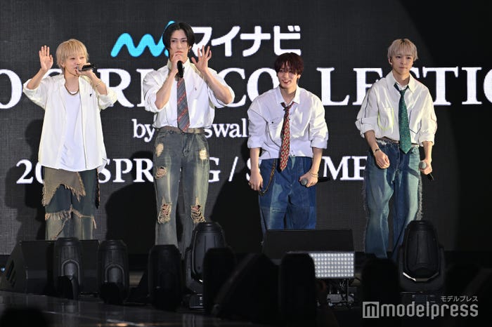 会場に挨拶する元木湧、ヴァサイェガ渉、安嶋秀生、長瀬結星(C)モデルプレス