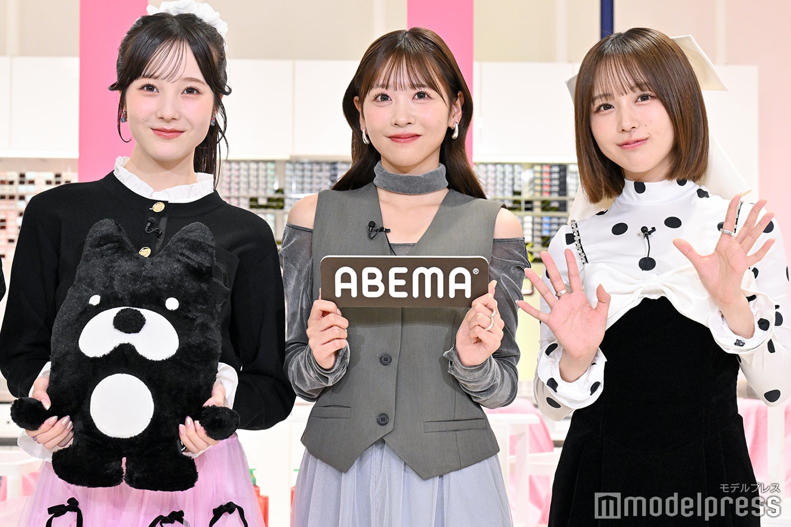 本田紗来、櫻井優衣、なえなの（C）モデルプレス