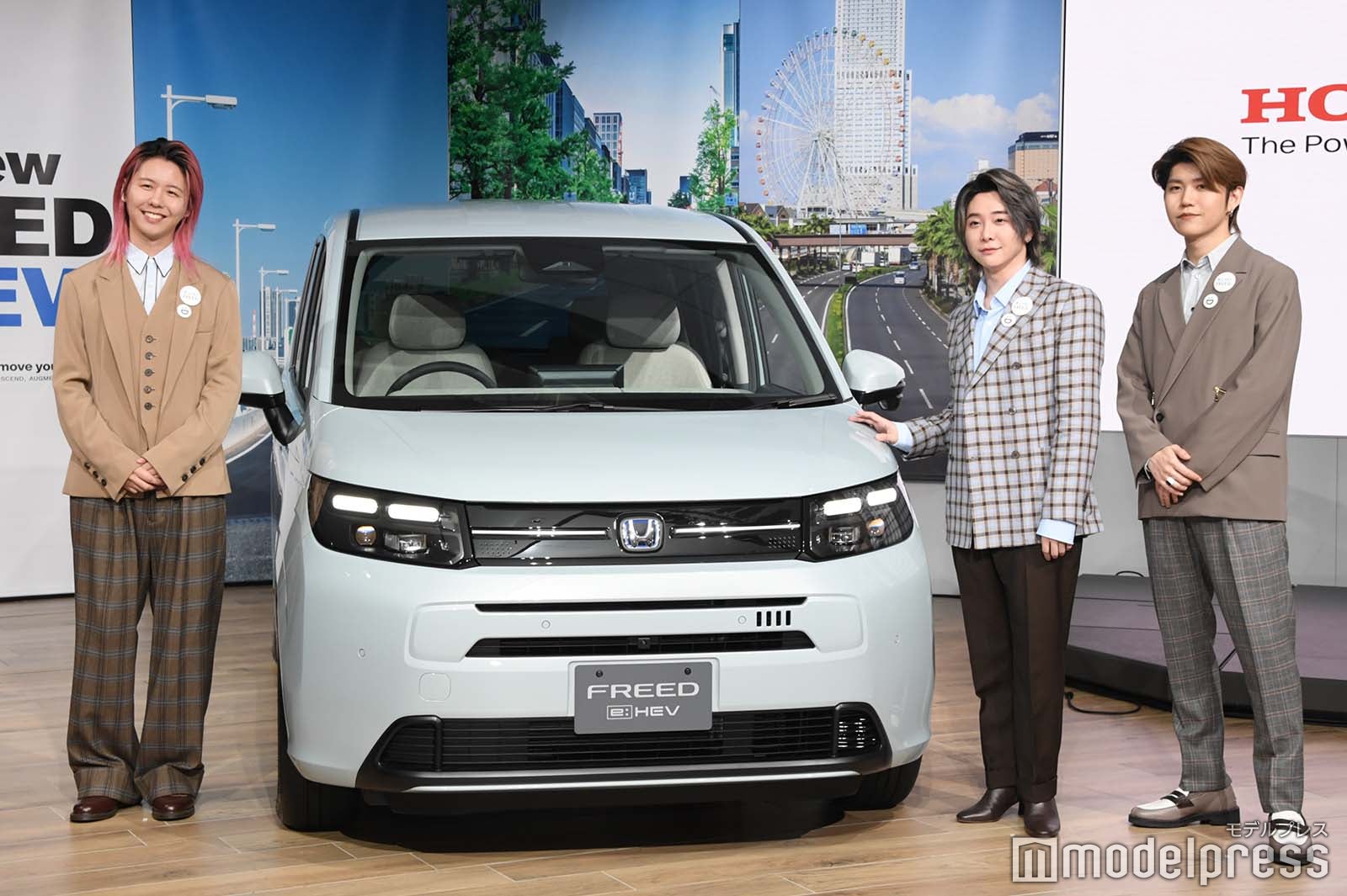 （左から）藤澤涼架、大森元貴、若井滉斗（C）モデルプレス