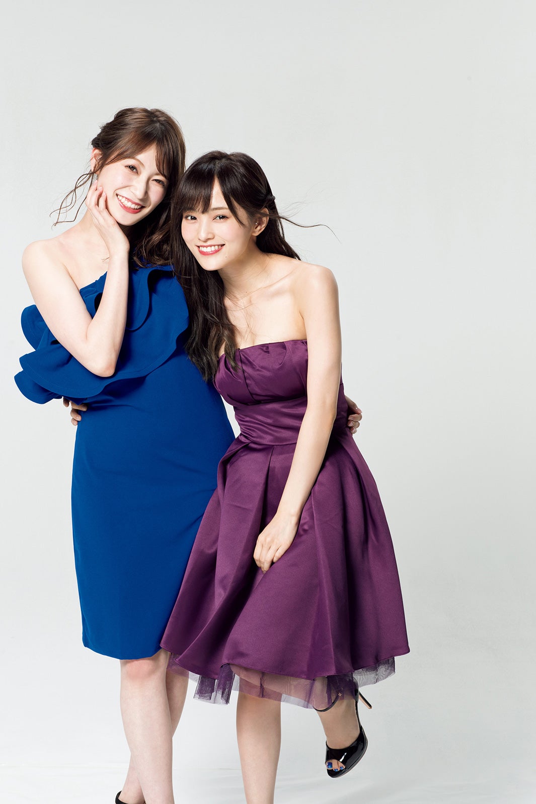 NMB48山本彩＆吉田朱里、大胆美デコルテ輝く　2人だけの思い出語る