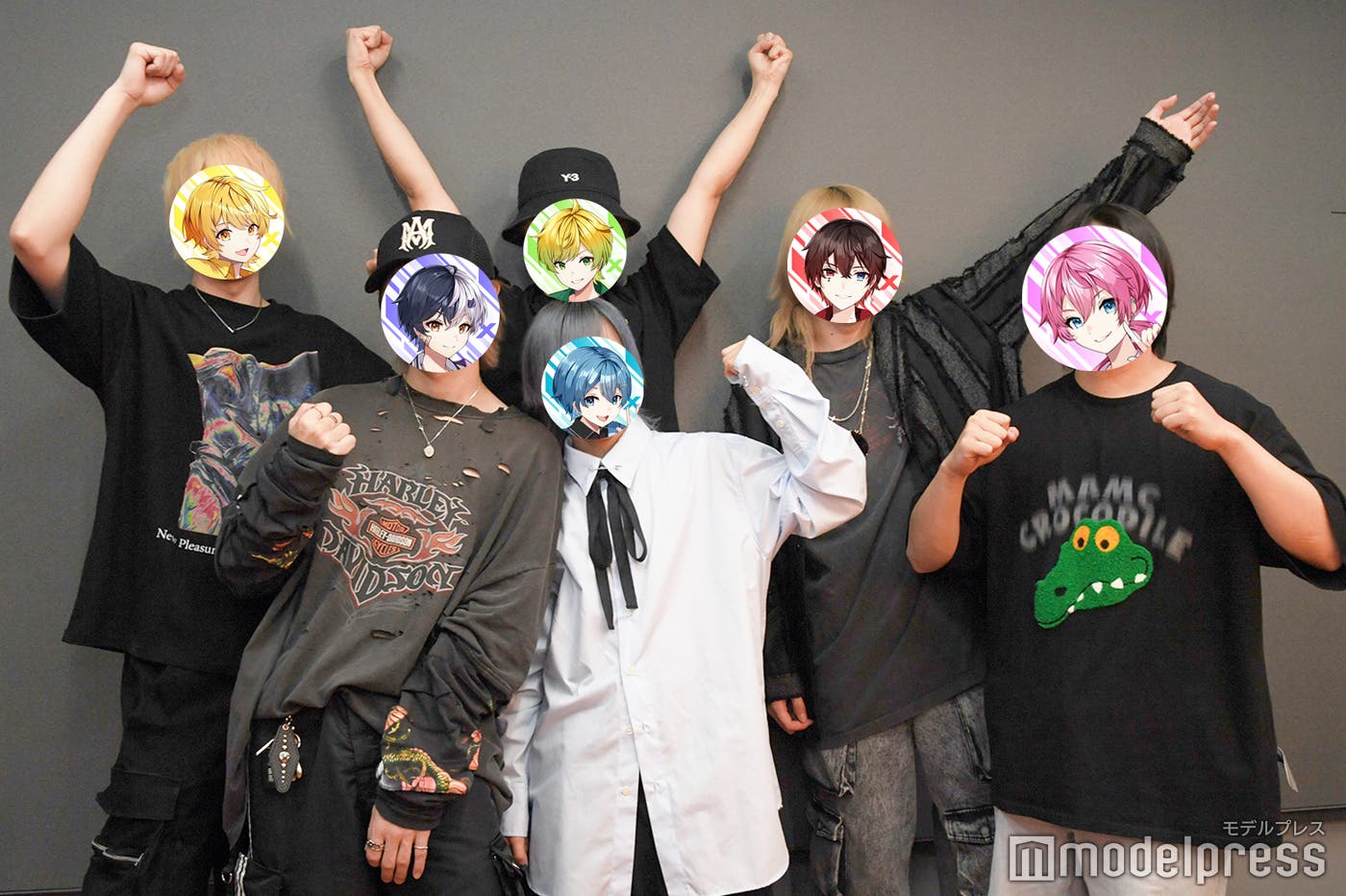 AMPTAKxCOLORS(C)モデルプレス