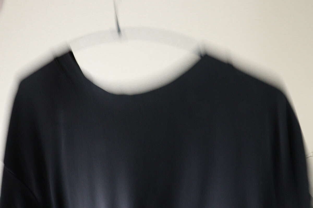 ダイソー 滑りにくいハンガー(4本) ダイソーの滑りにくいハンガー(4本)び衣類をかけて振る